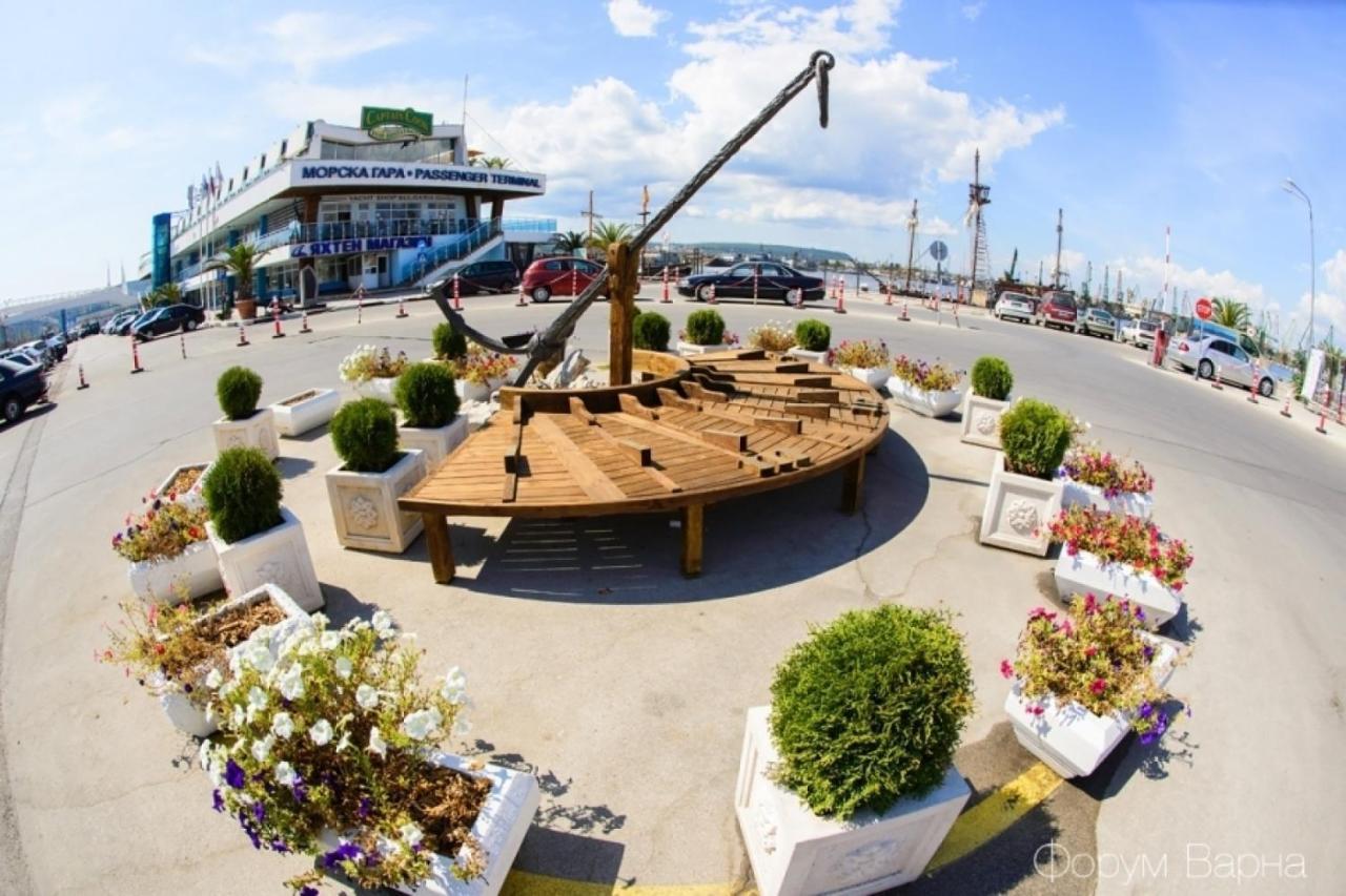 Panorama Hotel - Free Ev Charging Station Варна Екстер'єр фото