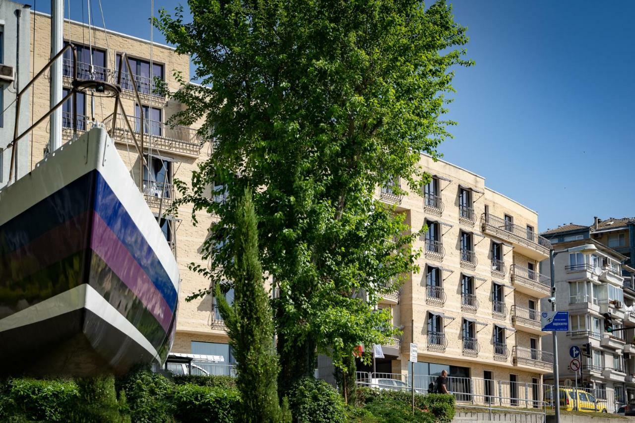 Panorama Hotel - Free Ev Charging Station Варна Екстер'єр фото